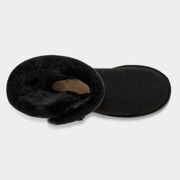On Hold! UGG Bailey Button Fleece lined suede boots - Picture 8 of 9